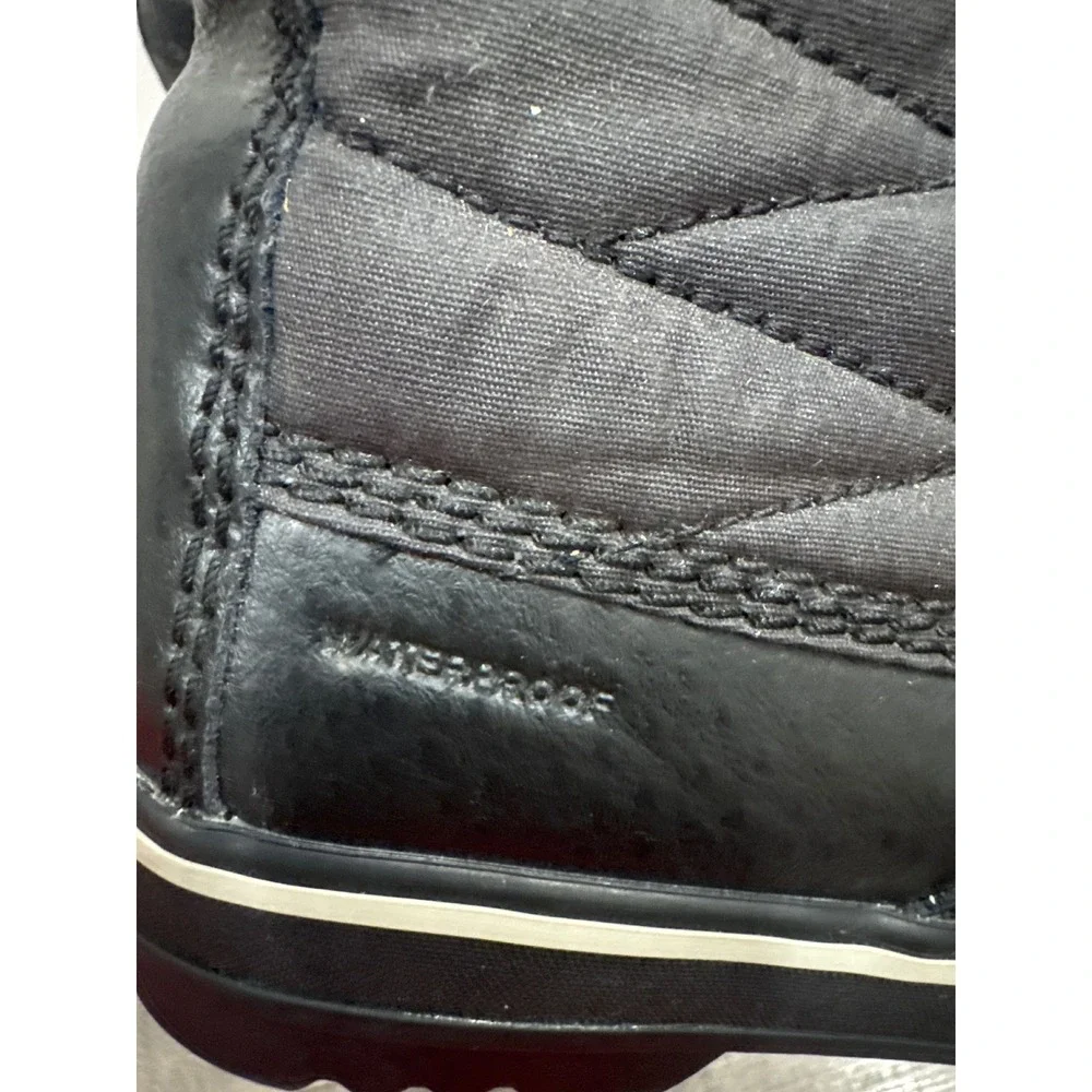 Sorel Tofino II Waterproof Winter Boots Black Faux Fur Trim Quilted Lace Up